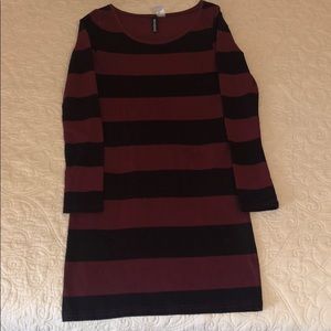 H&M burgundy and black striped long sleeve dress.